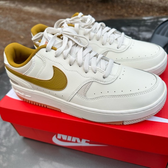 Nike Wmmns Gamma forces - Picture 2 of 6